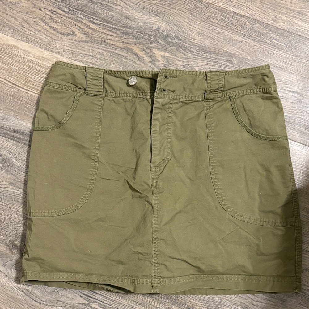 St. John's Bay Stretch green Skirt